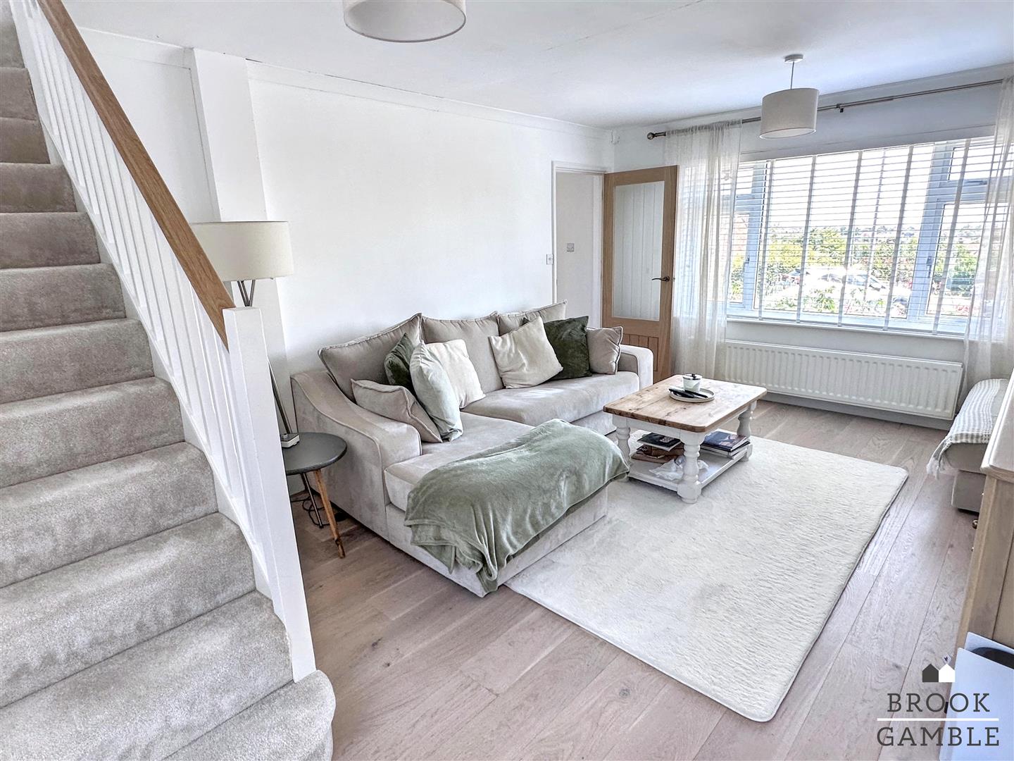 3 Bedroom House. Abbey Road in Eastbourne,  10